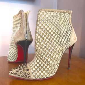 Christian Louboutin Guniboot Size 41